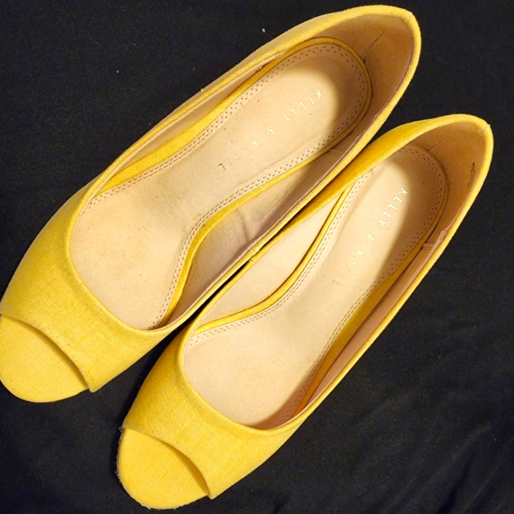 Women's Yellow Shoes